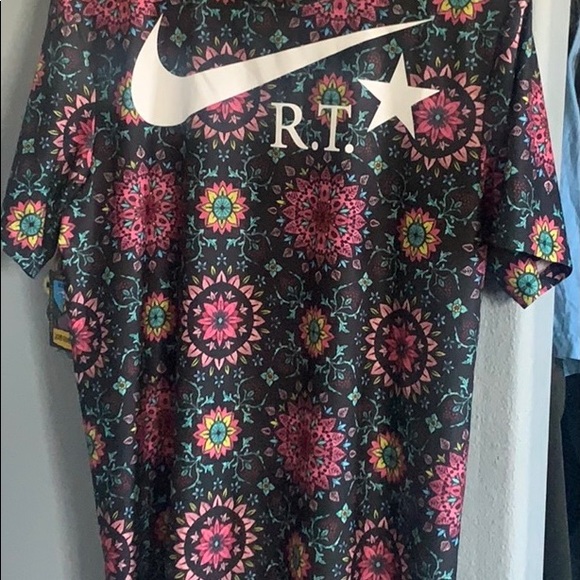 Limited edition Nike x Ricardo Tisci Collab Top - Picture 1 of 5